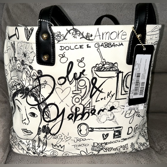 Dolce & Gabbana Handbags - ⭐️ ⭐️HOST PICK ⭐️⭐️ NWT Dolce & Gabbana Canvas Large Graffiti Tote Bag